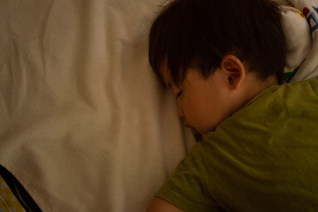 子供達の身体を休め次への成長へ繋がり心を安定させる睡眠